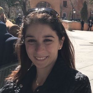 Meet your Posher, Laura